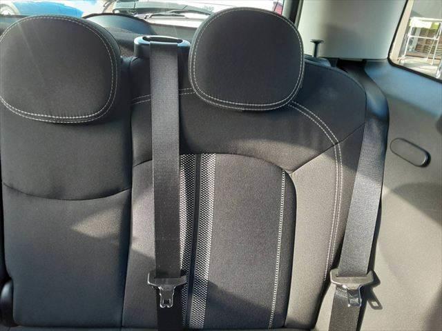 ＭＩＮＩ クーパーＳ　ペッパーパッケージ　ＬＥＤヘッドライト　純正ＨＤＤナビ　Ｂｌｕｅｔｏｏｔｈ　キーレスエントリー　禁煙車　オートライト　ＭＴモード付　純正１６インチアルミホイール　アイドリングストップ　ミラー型ＥＴＣ（57枚目）