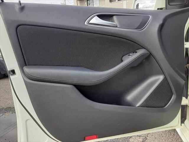 ���h�A�g����