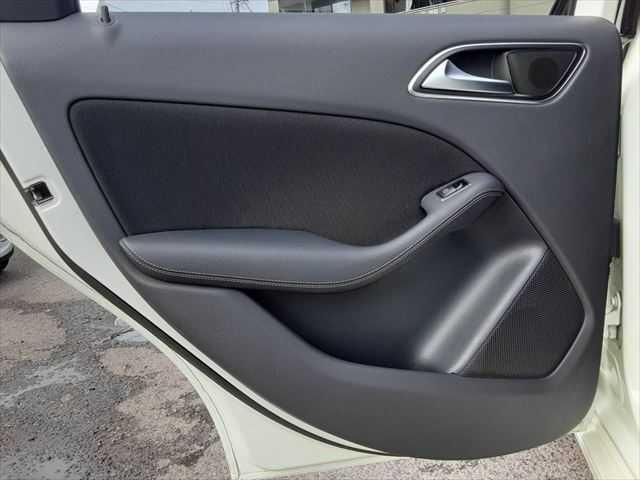 ���h�A�g����