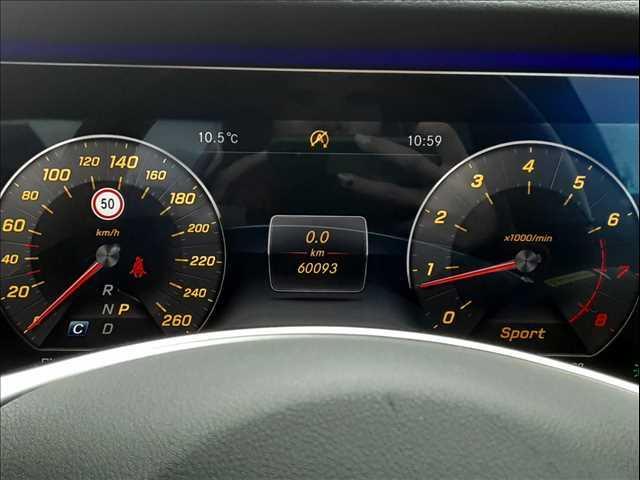 �����[�^�[�p�l��