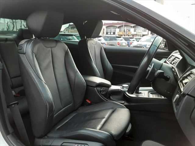 4シリーズ 420iクーペ Mスポーツ 本革シート アダプティブクルーズコントロール 純正HDDナビ バックカメラ Bluetooth 禁煙車 ディスチャージヘッドランプ シートヒーター スマートキー 純正18インチアルミホイール(7枚目)