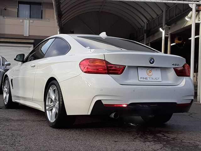 4シリーズ 420iクーペ Mスポーツ 本革シート アダプティブクルーズコントロール 純正HDDナビ バックカメラ Bluetooth 禁煙車 ディスチャージヘッドランプ シートヒーター スマートキー 純正18インチアルミホイール(19枚目)