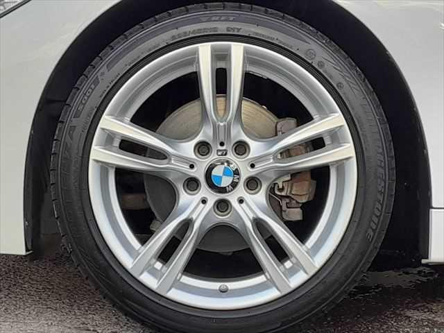 4シリーズ 420iクーペ Mスポーツ 本革シート アダプティブクルーズコントロール 純正HDDナビ バックカメラ Bluetooth 禁煙車 ディスチャージヘッドランプ シートヒーター スマートキー 純正18インチアルミホイール(27枚目)