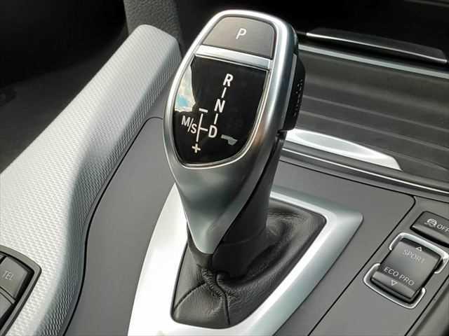 4シリーズ 420iクーペ Mスポーツ 本革シート アダプティブクルーズコントロール 純正HDDナビ バックカメラ Bluetooth 禁煙車 ディスチャージヘッドランプ シートヒーター スマートキー 純正18インチアルミホイール(33枚目)