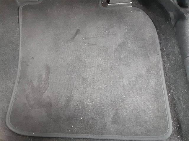 ＭＩＮＩ クーパーＳ　ペッパーパッケージ　純正ＨＤＤナビ　ＬＥＤヘッドライト　Ｂｌｕｅｔｏｏｔｈ　オートライト　禁煙車　ＭＴモード付シフト　純正１６インチアルミホイール　ミラー型ＥＴＣ　ミュージックサーバー　ＵＳＢポート（41枚目）