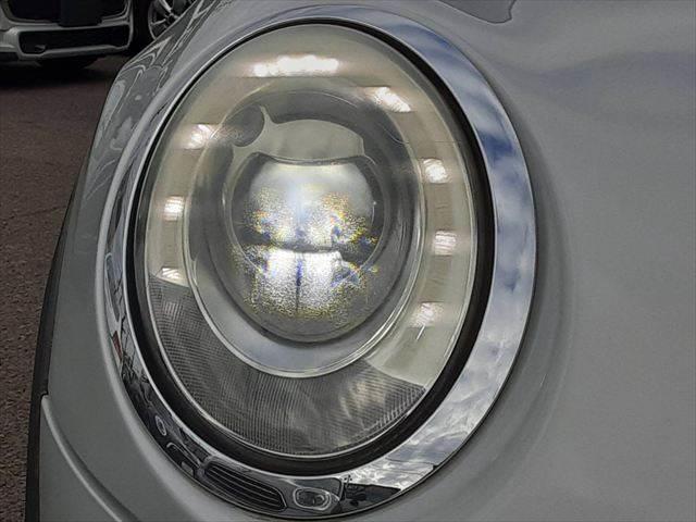 ＭＩＮＩ クーパーＳ　ペッパーパッケージ　純正ＨＤＤナビ　ＬＥＤヘッドライト　Ｂｌｕｅｔｏｏｔｈ　オートライト　禁煙車　ＭＴモード付シフト　純正１６インチアルミホイール　ミラー型ＥＴＣ　ミュージックサーバー　ＵＳＢポート（47枚目）