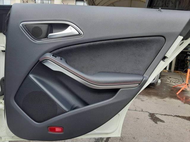 ���h�A�g����