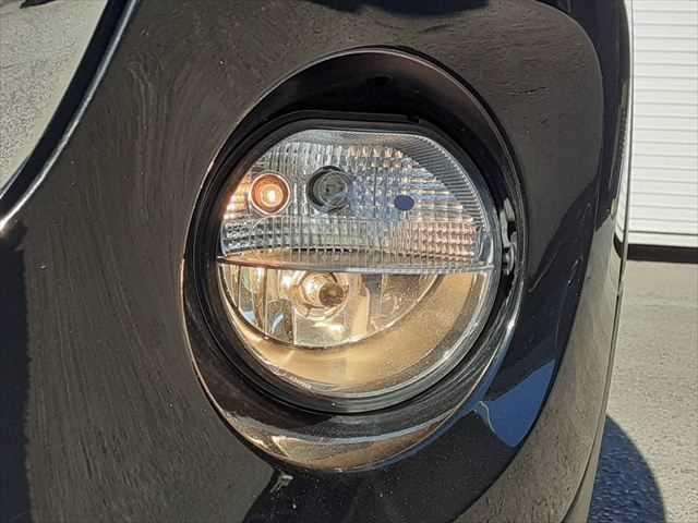 ＭＩＮＩ ワン　フェイバリットスタイル　クールパッケージ　純正ＨＤＤナビ　Ｂｌｕｅｔｏｏｔｈ　純正１５インチアルミホイール　禁煙車　Ｂｌｕｅｔｏｏｔｈ　キーレスエントリー　ＭＴモード付オートマチックシフト（11枚目）
