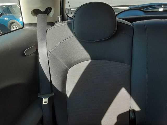 ＭＩＮＩ ワン　フェイバリットスタイル　クールパッケージ　純正ＨＤＤナビ　Ｂｌｕｅｔｏｏｔｈ　純正１５インチアルミホイール　禁煙車　Ｂｌｕｅｔｏｏｔｈ　キーレスエントリー　ＭＴモード付オートマチックシフト（50枚目）