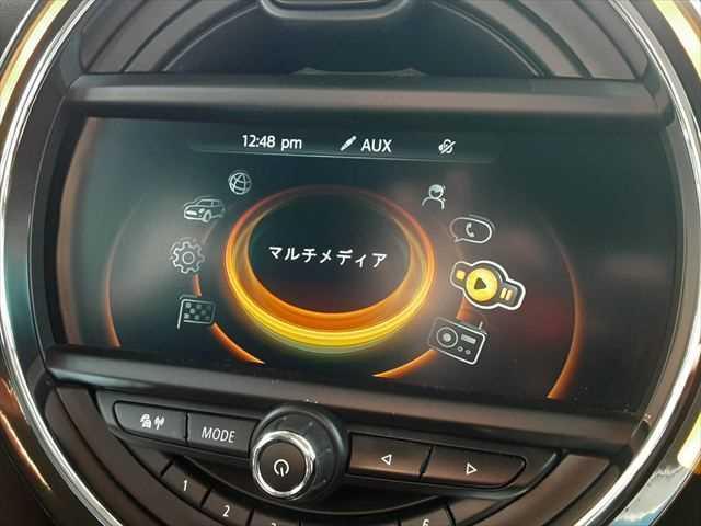 ＭＩＮＩ クーパーＤ　ペッパーＰＫＧ　スマートキー　ＬＥＤヘッドライト　バックカメラ　障害物センサー　禁煙車　純正ＨＤＤナビ　Ｂｌｕｅｔｏｏｔｈ　ＥＴＣ　純正１５インチアルミホイール　ＭＴモード付　盗難防止装置（5枚目）