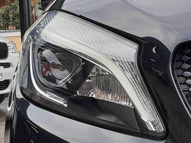 ���w�b�h���C�g