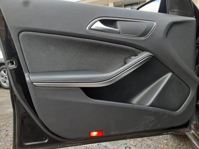 ���h�A�g����