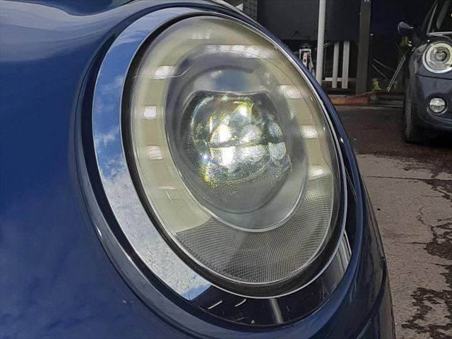 ���_�����w�b�h���C�g