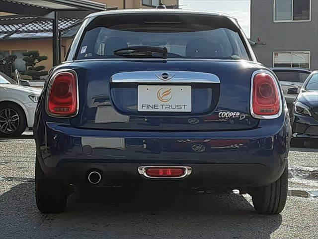 �O�ꂵ���@�֌n�`�F�b�N�A���ɓ_�����s���A�[�ԑO�͖@�萮�������{���Ă���܂��B�����S���������I�I