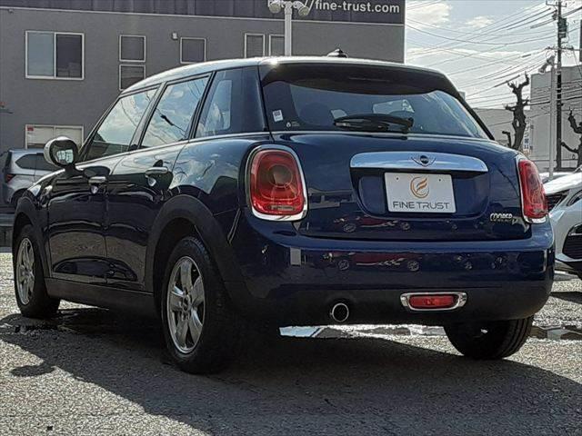 ���Ԃł��z���̏ꍇ�A�����P�X���t����C���^�[���疼�É����ʂɖ�T���B�d�Ԃł��z���̏ꍇ�A�Ŋ��w�u�i�q�t����w�v�ɂȂ�܂��B