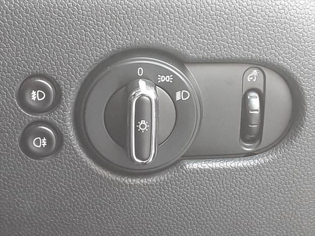 ���w�b�h���C�g�X�C�b�`