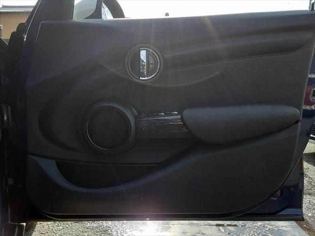 ���h�A�g����