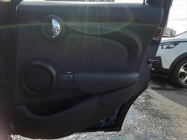 ���h�A�g����