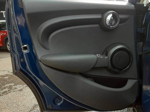 ���h�A�g����