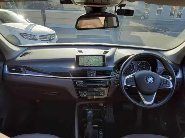 ���C���p�l����