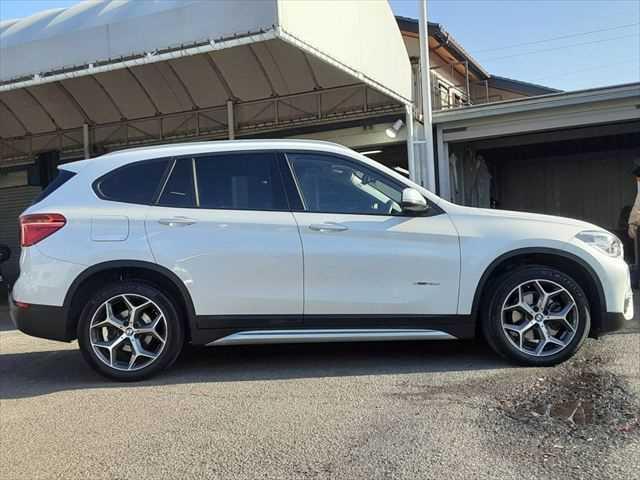 �P�R�N�o�߁A�P�O�����������̎ԗ��ł���΍Œ��Q�N�Ԃ̕ۏ؂ɂ��������������܂��B���Ԓ��̑��s�����A�C���񐔂͂Ȃ�Ɩ����������A���Օi�ȊO��ΏۂƂ����L�͈͂̕ۏ؃v���������p�ӂ������Ă���܂��B