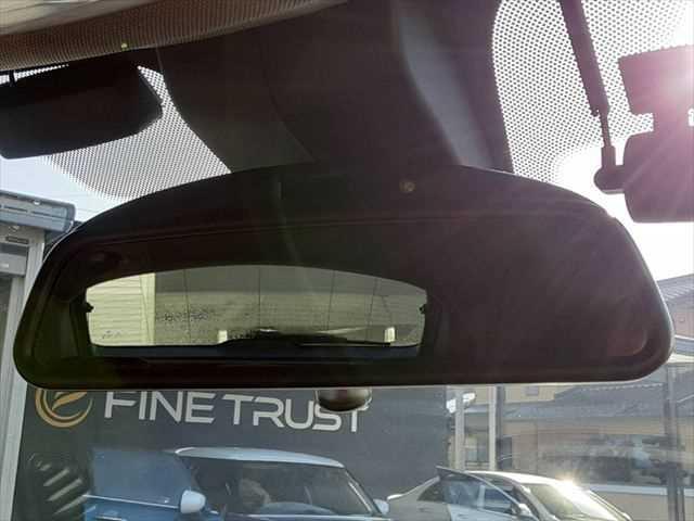 �����[���~���[