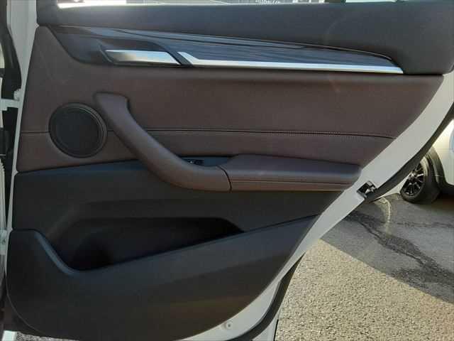 ���h�A�g����