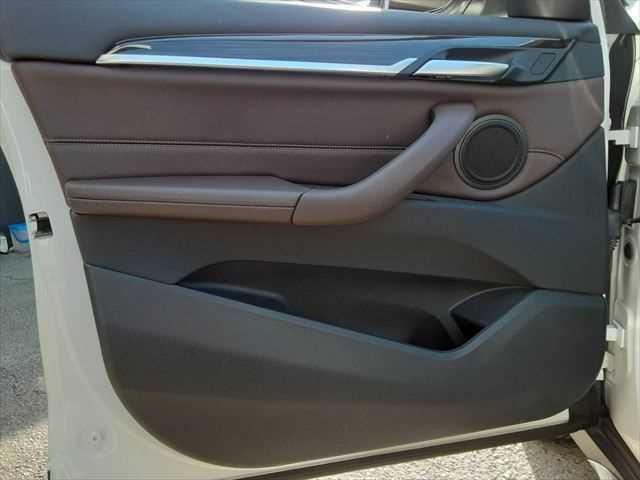 ���h�A�g����