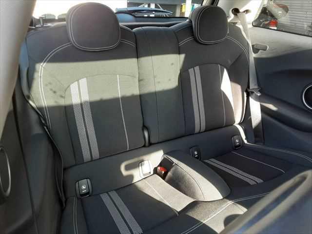 ���^�]�ȑ��Q��ڃV�[�g