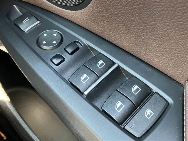 ���p���[�E�B���h�E