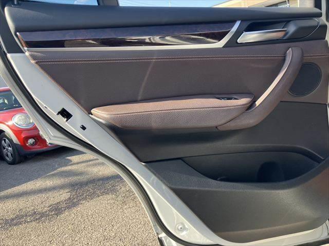 ���h�A�g����