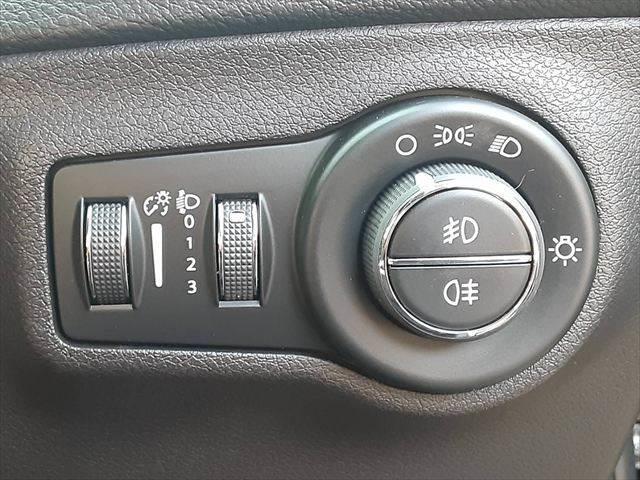 ���w�b�h�����v�X�C�b�`