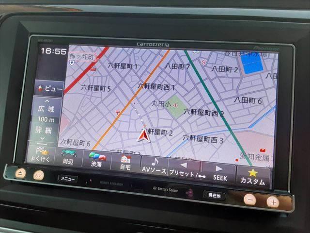 ザ・ビートル デザイン　クルーズコントロール　純正ＳＤナビ　ディスチャージヘッドランプ　バックカメラ　クリアランスソナー　禁煙車　地デジテレビ　Ｂｌｕｅｔｏｏｔｈ　ＭＴモード付シフト　ミュージックサーバー　キーレス（4枚目）