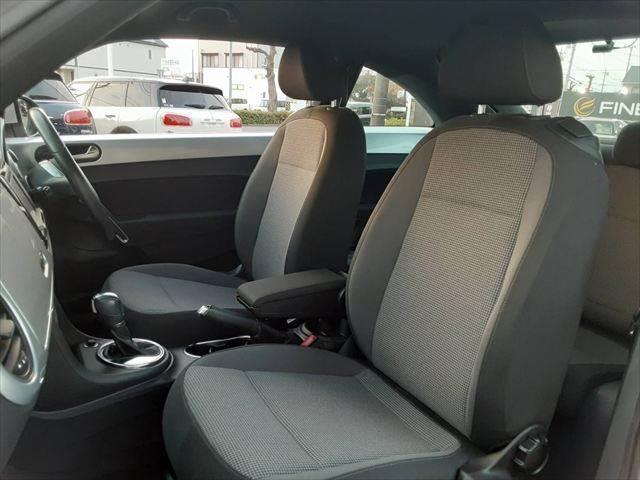 ザ・ビートル デザイン　クルーズコントロール　純正ＳＤナビ　ディスチャージヘッドランプ　バックカメラ　クリアランスソナー　禁煙車　地デジテレビ　Ｂｌｕｅｔｏｏｔｈ　ＭＴモード付シフト　ミュージックサーバー　キーレス（31枚目）