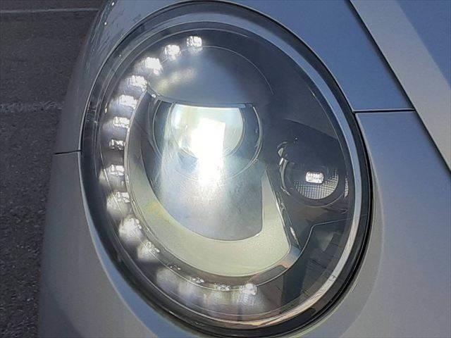 ザ・ビートル デザイン　クルーズコントロール　純正ＳＤナビ　ディスチャージヘッドランプ　バックカメラ　クリアランスソナー　禁煙車　地デジテレビ　Ｂｌｕｅｔｏｏｔｈ　ＭＴモード付シフト　ミュージックサーバー　キーレス（47枚目）