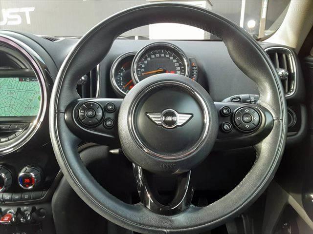 MINI クーパーD クロスオーバー ペッパーパッケージ ALL4エクステリアスタイリング アダプティブクルーズコントロール パワーバックドア LEDヘッドライト 禁煙車 純正18インチアロイホイール 純正タッチパネル インテリジェントS(10枚目)