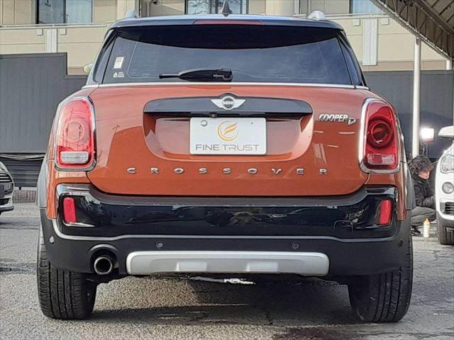 MINI クーパーD クロスオーバー ペッパーパッケージ ALL4エクステリアスタイリング アダプティブクルーズコントロール パワーバックドア LEDヘッドライト 禁煙車 純正18インチアロイホイール 純正タッチパネル インテリジェントS(18枚目)