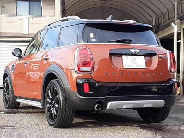 MINI クーパーD クロスオーバー ペッパーパッケージ ALL4エクステリアスタイリング アダプティブクルーズコントロール パワーバックドア LEDヘッドライト 禁煙車 純正18インチアロイホイール 純正タッチパネル インテリジェントS(19枚目)