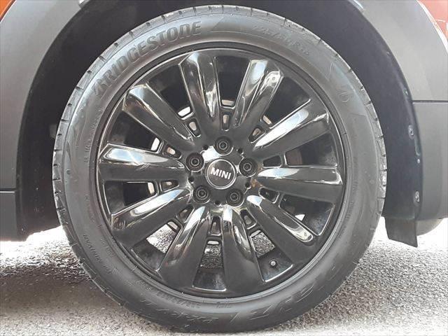 MINI クーパーD クロスオーバー ペッパーパッケージ ALL4エクステリアスタイリング アダプティブクルーズコントロール パワーバックドア LEDヘッドライト 禁煙車 純正18インチアロイホイール 純正タッチパネル インテリジェントS(29枚目)