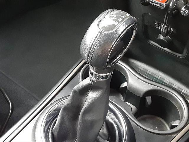 MINI クーパーD クロスオーバー ペッパーパッケージ ALL4エクステリアスタイリング アダプティブクルーズコントロール パワーバックドア LEDヘッドライト 禁煙車 純正18インチアロイホイール 純正タッチパネル インテリジェントS(33枚目)