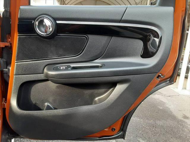 MINI クーパーD クロスオーバー ペッパーパッケージ ALL4エクステリアスタイリング アダプティブクルーズコントロール パワーバックドア LEDヘッドライト 禁煙車 純正18インチアロイホイール 純正タッチパネル インテリジェントS(56枚目)