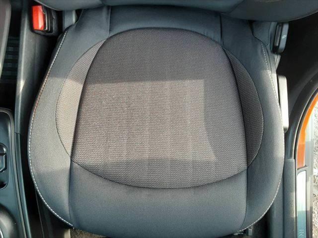 MINI クーパーD クロスオーバー ペッパーパッケージ ALL4エクステリアスタイリング アダプティブクルーズコントロール パワーバックドア LEDヘッドライト 禁煙車 純正18インチアロイホイール 純正タッチパネル インテリジェントS(61枚目)