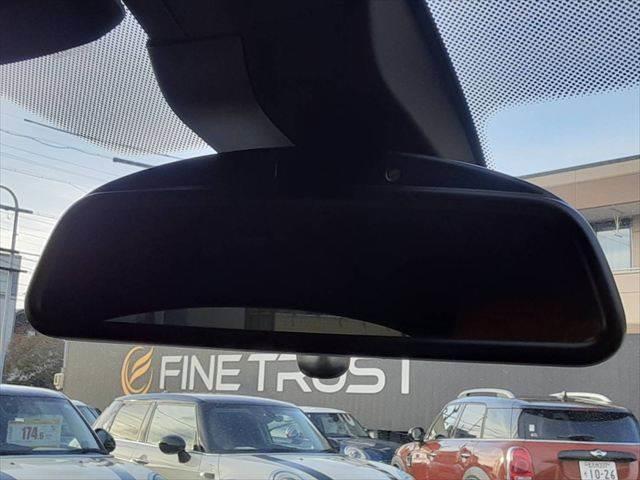 �����[���~���[