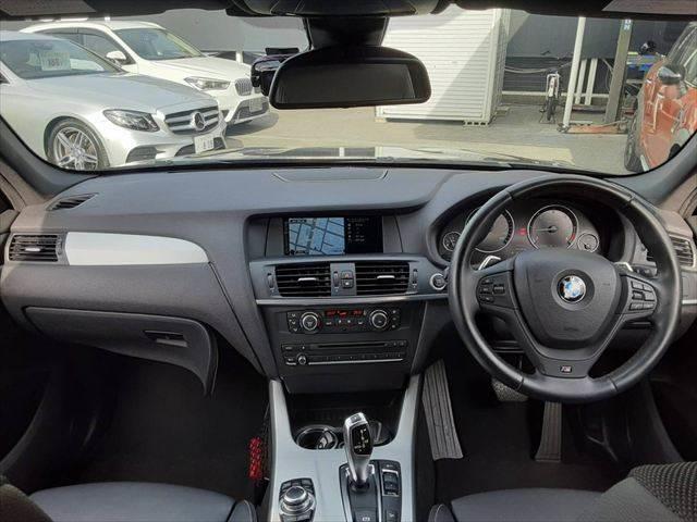 ���C���p�l����