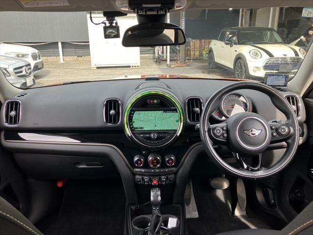 ���C���p�l����