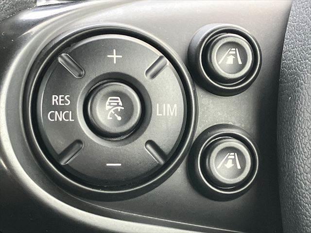 ���A�_�v�e�B�u�N���[�Y�R���g���[��