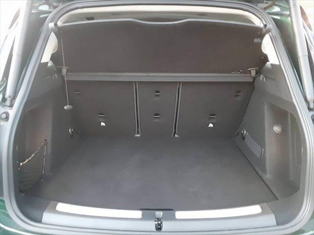 �����Q�b�W�X�y�[�X