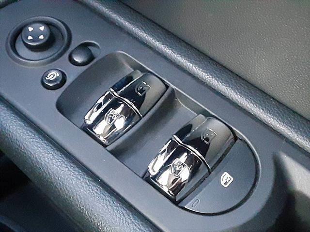 ���p���[�E�B���h�E