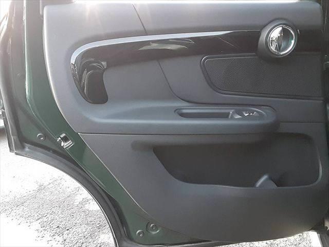 ���h�A�g����