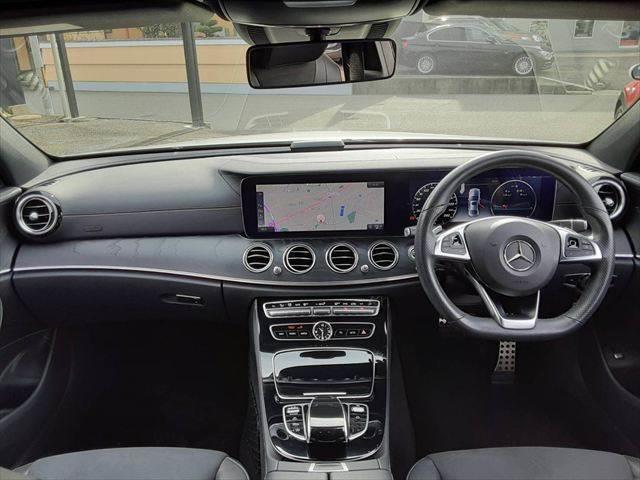 ���C���p�l����